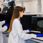 Scientists using AssayScope software for quantitative 3D organoid image analysis